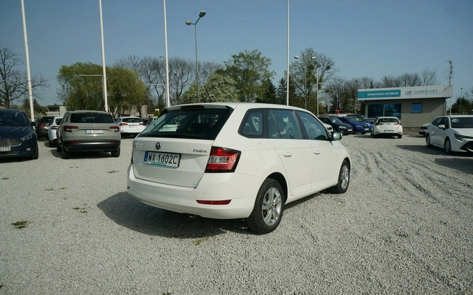 Skoda Fabia cena 38500 przebieg: 127027, rok produkcji 2019 z Myszyniec małe 529